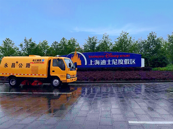 俄罗斯专享会扫路车保洁上海迪士尼