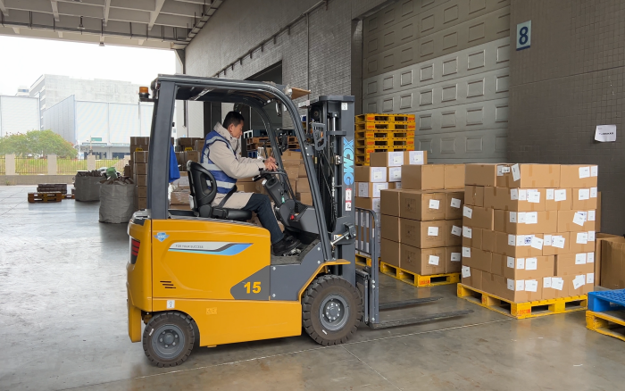 俄罗斯专享会鲲鹏助力快递物盛行业生长