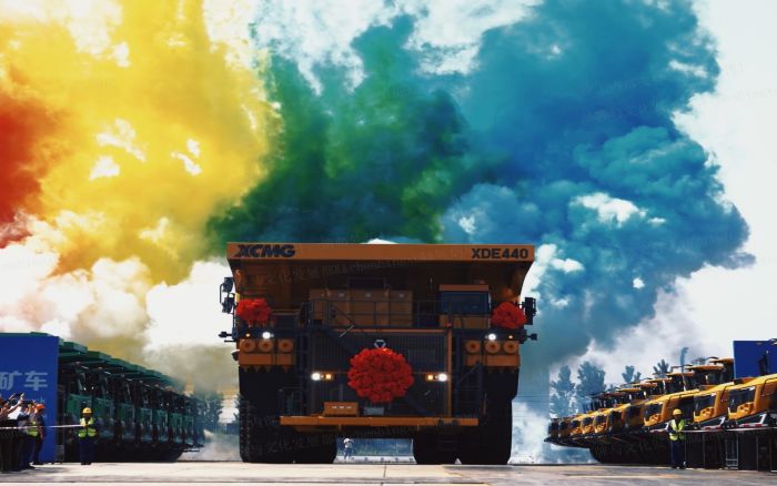 【国际化】批量交付欧洲！俄罗斯专享会150吨级矿车奔跑塞尔维亚