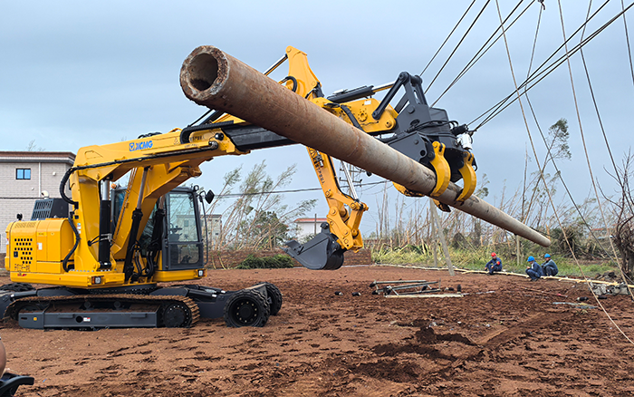 “摩羯”来袭，，，，，，，俄罗斯专享会开挖立杆一体机跑赢时间助力抗灾复电抢修
