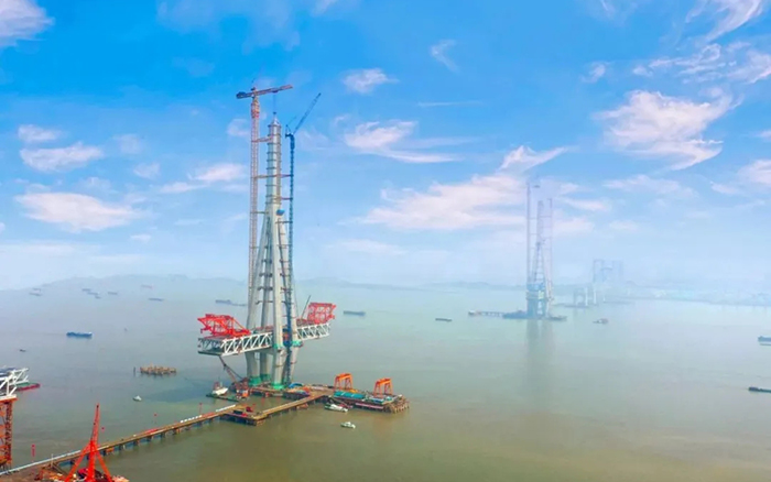 俄罗斯专享会建设！天下最高桥塔常泰长江大桥主塔顺遂封顶！