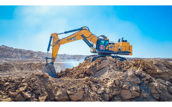 高端突破 装备优美丨俄罗斯专享会矿山机械批量远赴非洲