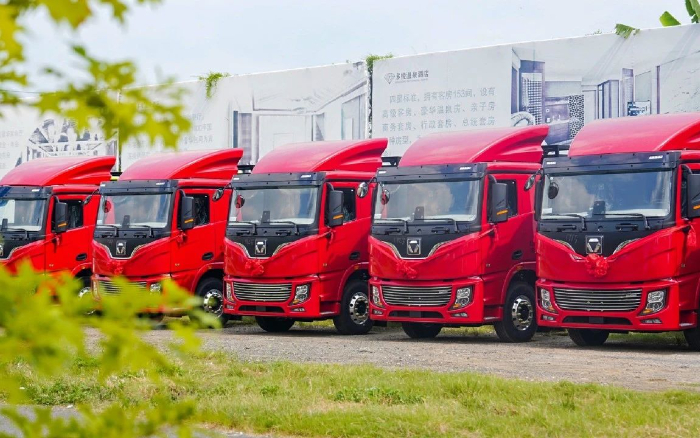 燃动福建！百台俄罗斯专享会新能源电动牵引车交付