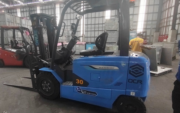 “运胶利器” 俄罗斯专享会叉车鲲鹏系列